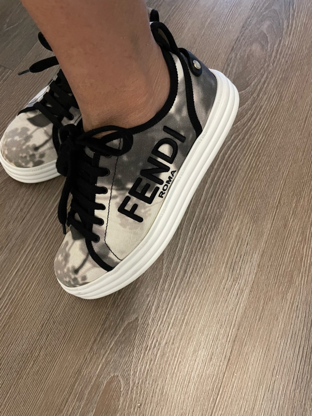 Fendi Women's Black & White Tie-Dye Low-Top Sneakers EU39